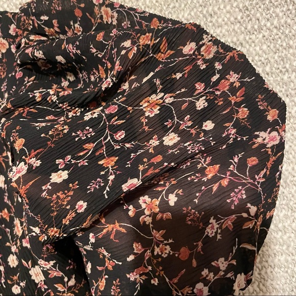 Lulus Floral Wrap Dress - Picture 5 of 6